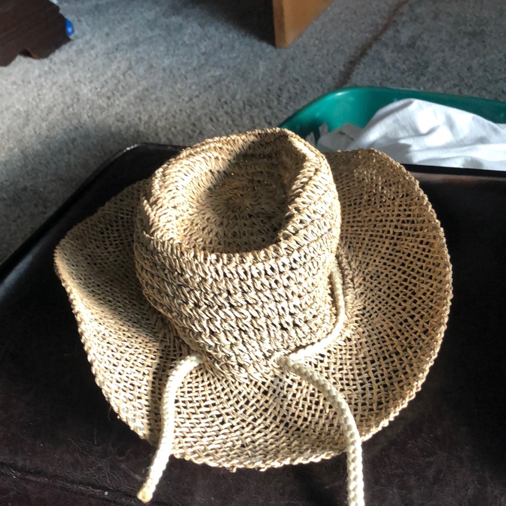 Sea Grass Crushable Hat, Never Been Worn, Ties To Fit Head